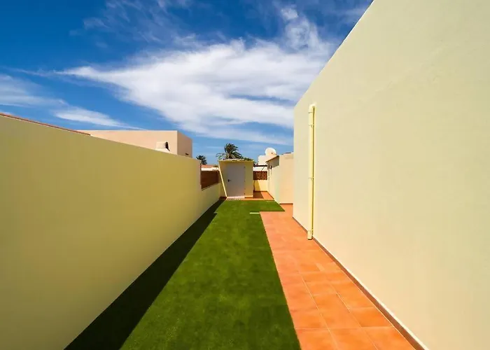 Capitan Aleycar Ideal Familias Nyaraló Corralejo